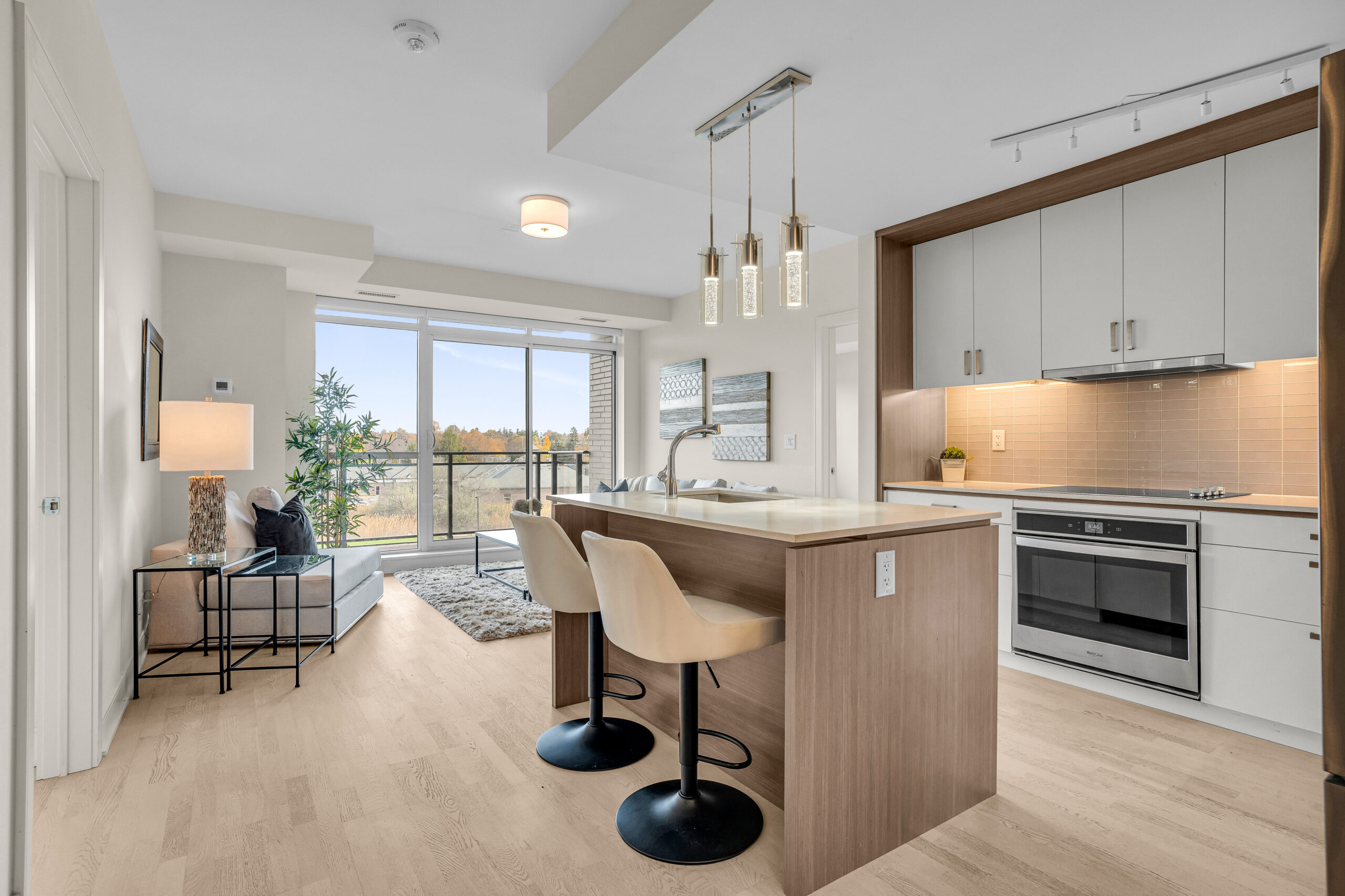 16-1575 Lakeshore Rd W Unit 221-046