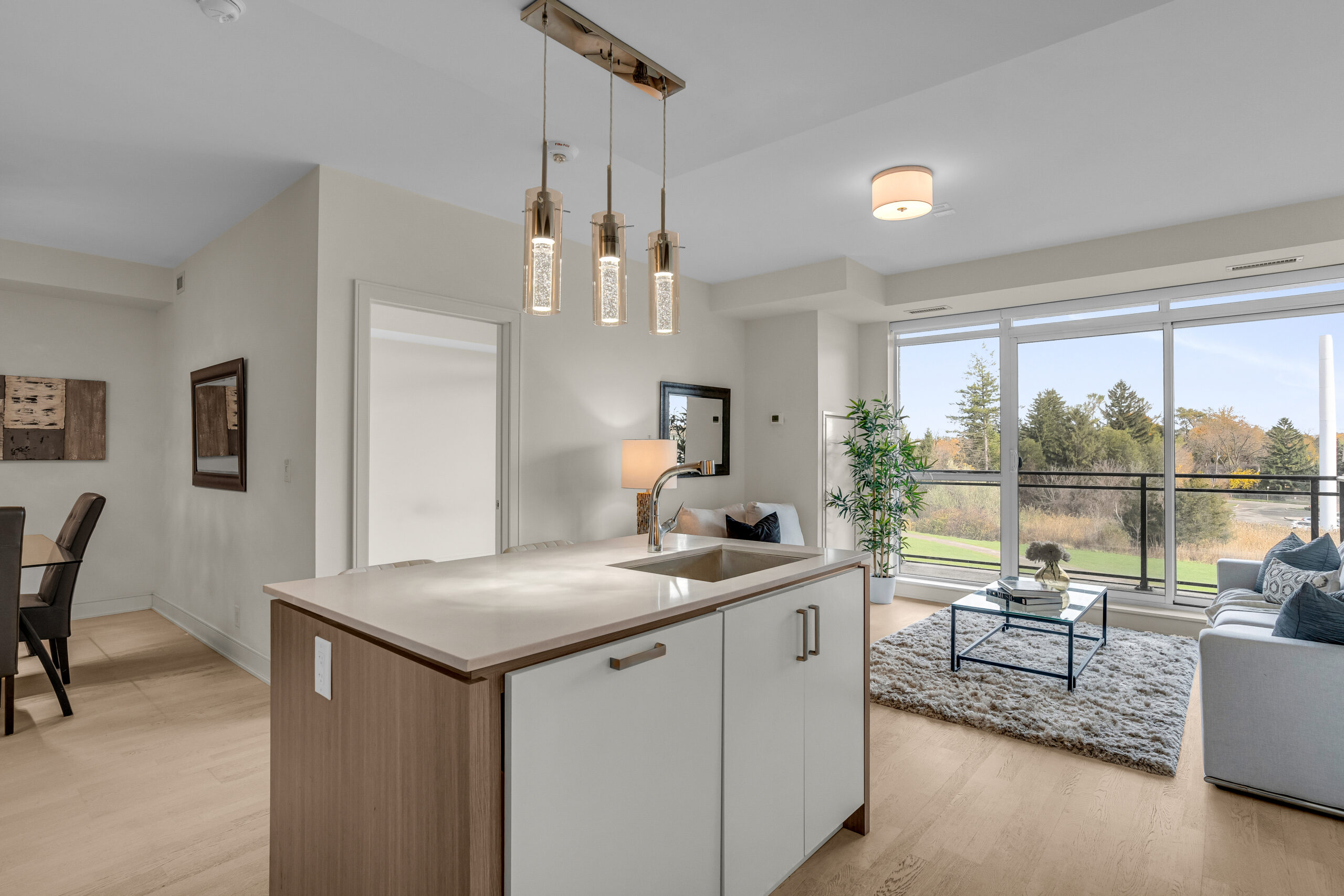 22-1575 Lakeshore Rd W Unit 221-067