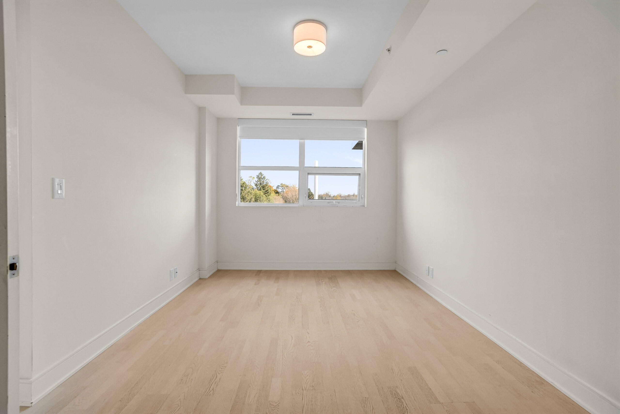 27-1575 Lakeshore Rd W Unit 221-082
