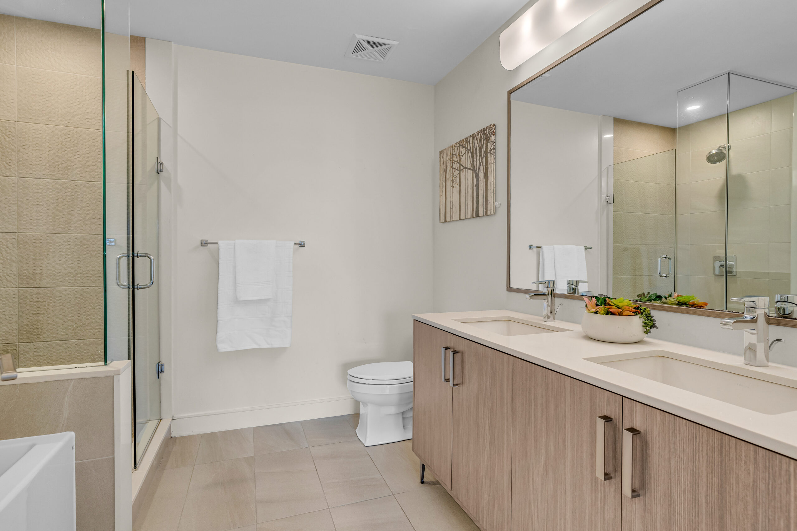 31-1575 Lakeshore Rd W Unit 221-094